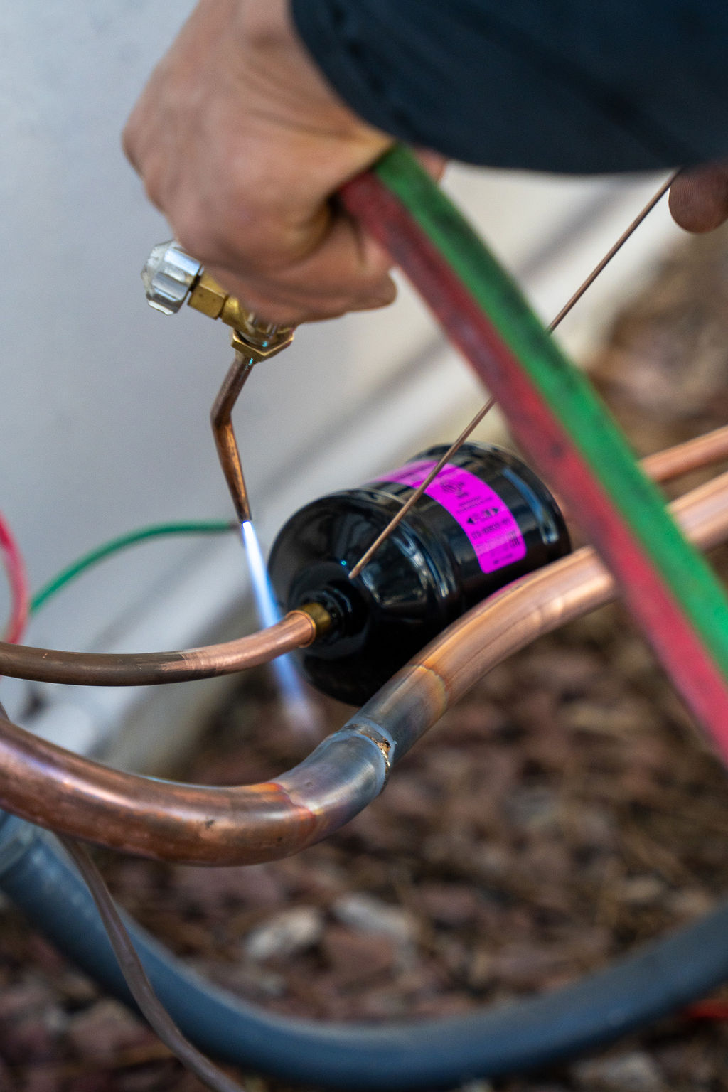 Ventilation Pro Mechanical brazing a copper refrigerant line